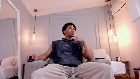 Dominick Star online show from 09/19/25, 04:47