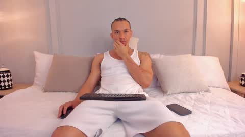 Dominick Star online show from 11/07/25, 04:01