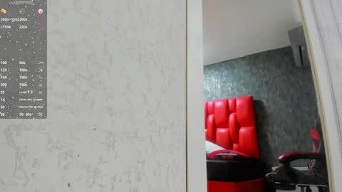 Snapshot of dominicsccott chatting on 04/21/26, 12:22 Dominicscott online show from 04/21/26, 12:22