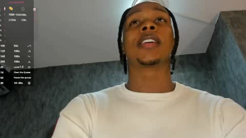 Snapshot of dominicsccott chatting on 04/26/26, 01:09 Dominicscott online show from 04/26/26, 01:09