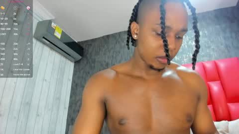 Snapshot of dominicsccott chatting on 05/27/26, 12:46 Dominicscott online show from 05/27/26, 12:46