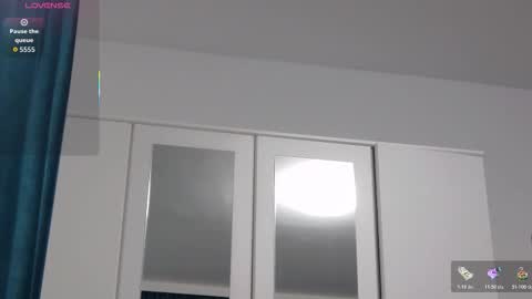 dominicvalente online show from 11/24/25, 10:42