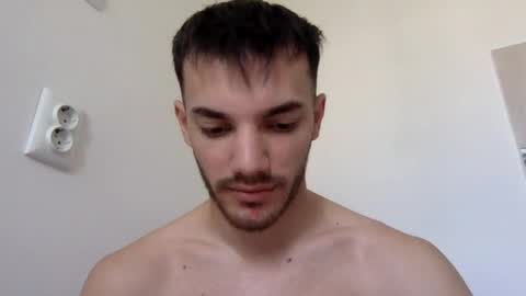 Snapshot of dominicvalente chatting on 05/23/26, 11:03 dominicvalente online show from 05/23/26, 11:03