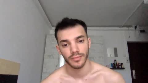 Snapshot of dominicvalente chatting on 05/26/26, 12:45 dominicvalente online show from 05/26/26, 12:45