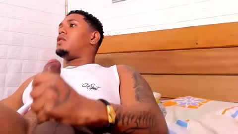 Snapshot of dominicvera chatting on 10/16/25, 12:50 DominicVera online show from 10/16/25, 12:50