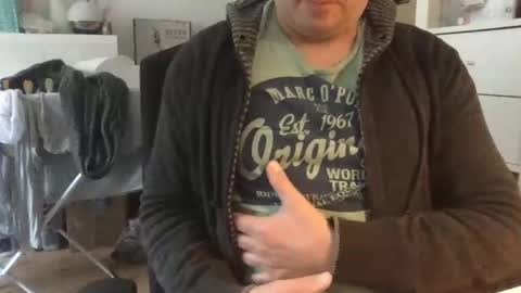 dominik_home online show from 01/22/25, 09:13