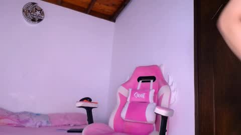   online show from 04/12/26, 05:01