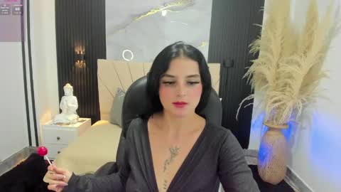 Snapshot of dominika_lovy chatting on 05/25/26, 08:15 Dominika online show from 05/25/26, 08:15