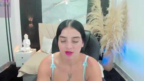 Snapshot of dominika_lovy chatting on 05/26/26, 07:32 Dominika online show from 05/26/26, 07:32