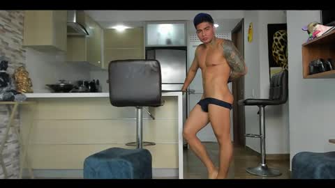 Only fans Ronnie col---InstaRonniecolleman  online show from 02/12/25, 07:13