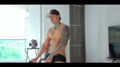 Only fans Ronnie col---InstaRonniecolleman  online show from 02/20/26, 01:00