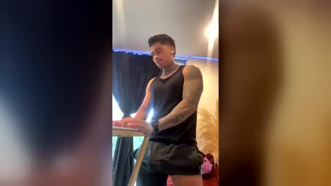 Snapshot of dominiofit chatting on 07/16/26, 11:38 Only fans Ronnie col---InstaRonniecolleman online show from 07/16/26, 11:38