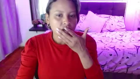 Snapshot of domink_gilr chatting on 06/15/26, 07:16 D O M I N K online show from 06/15/26, 07:16