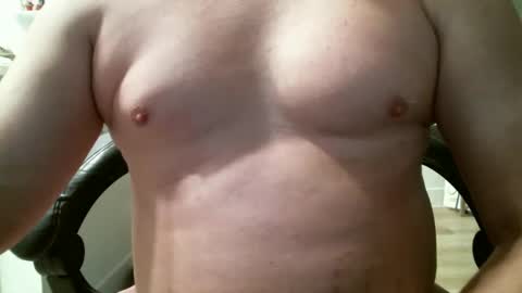 Snapshot of dominus0716 chatting on 09/14/25, 12:54 dominus0716 online show from 09/14/25, 12:54