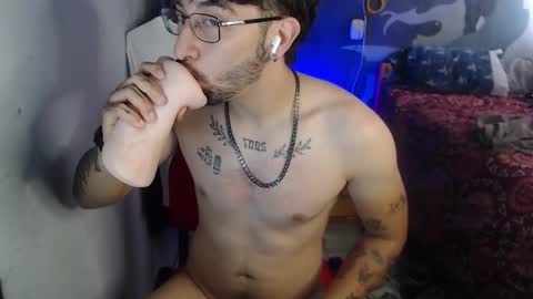 dominus_kane online show from 11/04/25, 03:00