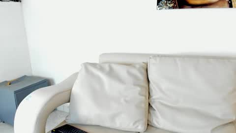 dominyck_ online show from 04/04/26, 06:49