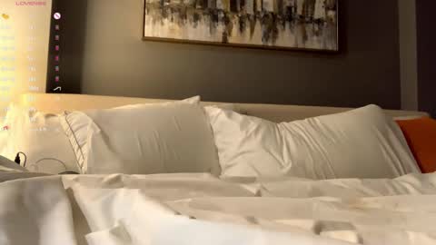 Kira online show from 04/10/26, 10:14