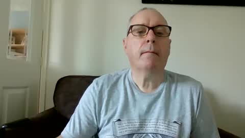 Snapshot of domjolly08 chatting on 10/02/25, 10:22 David uk online show from 10/02/25, 10:22