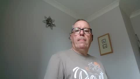 Snapshot of domjolly08 chatting on 07/23/26, 01:42 David uk online show from 07/23/26, 01:42