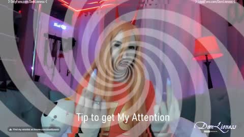 Snapshot of domlioness chatting on 01/25/25, 05:07 DomLioness online show from 01/25/25, 05:07