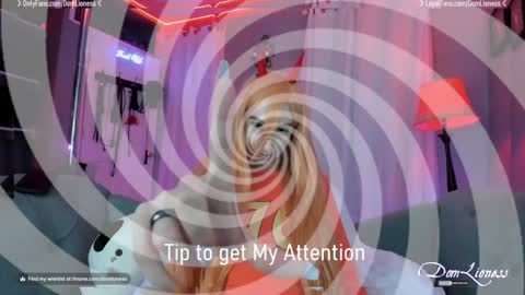 Snapshot of domlioness chatting on 02/03/25, 02:58 DomLioness online show from 02/03/25, 02:58