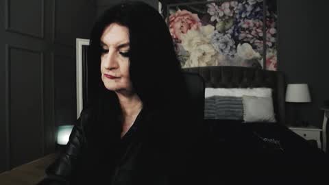 Dom Melisa online show from 11/13/25, 10:08