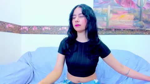 DONA Y CARL online show from 12/22/25, 04:59