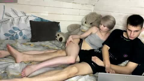 Stephanie and online show from 04/02/26, 08:50