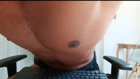Snapshot of donn_cruz chatting on 04/22/26, 03:13 Victor online show from 04/22/26, 03:13