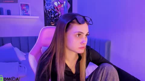 donna potterr online show from 12/14/25, 01:38