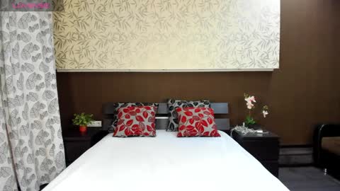 Donna On GMT2 Mon-Fri 3-9 AM online show from 01/06/25, 11:52