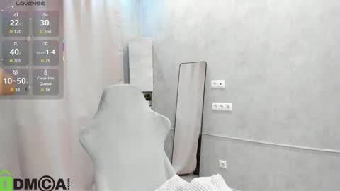 Donna On GMT2 Mon-Fri 3-9 AM online show from 12/19/25, 12:50