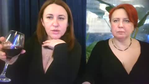 Tatiana 43 curvy sexy body and Joanna redhead 39 years online show from 01/22/25, 02:56