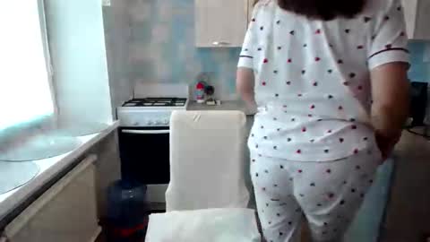 Tatiana 43 curvy sexy body and Joanna redhead 39 years online show from 09/15/25, 06:24