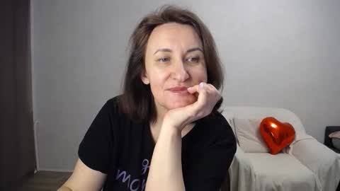 Tatiana 43 curvy sexy body and Joanna redhead 39 years online show from 02/20/26, 07:10