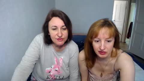 Snapshot of donnalimadonna chatting on 04/24/26, 07:44 Tatiana 43 curvy sexy body and Joanna redhead 39 years online show from 04/24/26, 07:44