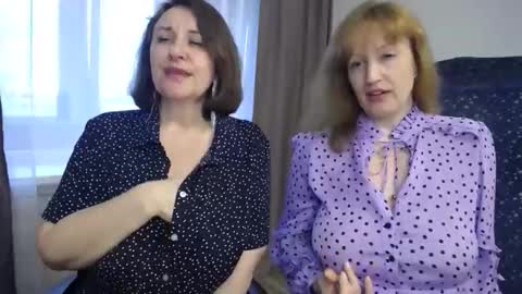 Snapshot of donnalimadonna chatting on 05/04/26, 02:46 Tatiana 43 curvy sexy body and Joanna redhead 39 years online show from 05/04/26, 02:46