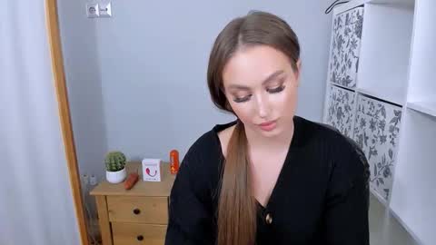 DonnaSensual online show from 12/19/25, 05:42