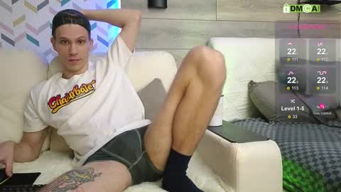 Nikon online show from 09/27/25, 02:44