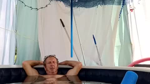 Snapshot of doobie1717 chatting on 09/18/25, 05:37 doobie1717 online show from 09/18/25, 05:37