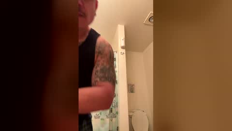 doodlez224472 online show from 03/18/26, 06:44