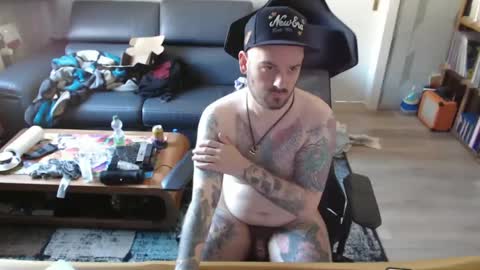 doomsy_minatozaki online show from 01/17/25, 11:59