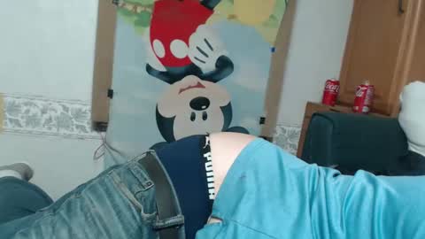 Snapshot of doouugcumming chatting on 02/07/25, 11:23 cummingdoouug online show from 02/07/25, 11:23