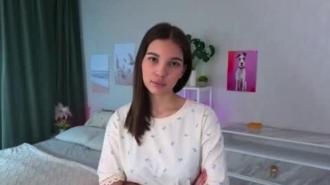 Kiki online show from 03/25/26, 12:49