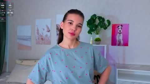 Kiki online show from 04/06/26, 01:03