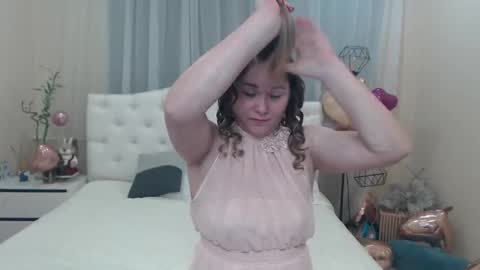 dorasuun online show from 02/23/25, 07:44