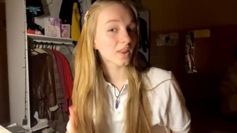 Anika online show from 02/25/26, 05:22