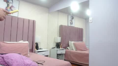 Anny online show from 04/06/26, 12:50