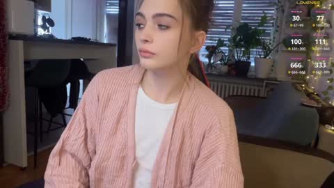 Alice online show from 01/12/25, 08:04