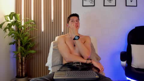 dorian_mystery online show from 12/17/25, 08:48